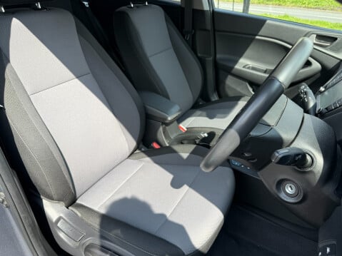 Hyundai i20 PREMIUM NAV AUTO 12