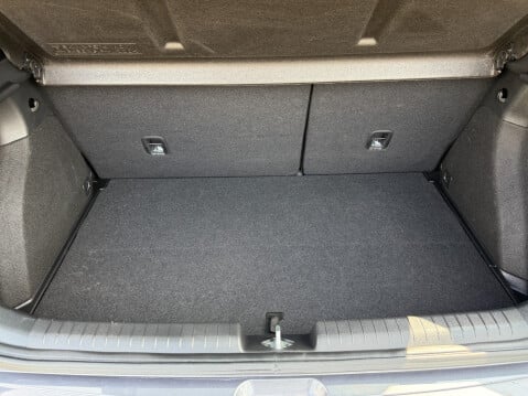 Hyundai i20 PREMIUM NAV AUTO 46