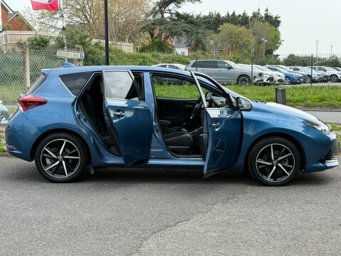 Toyota Auris VVT-I DESIGN HEV AUTO 5
