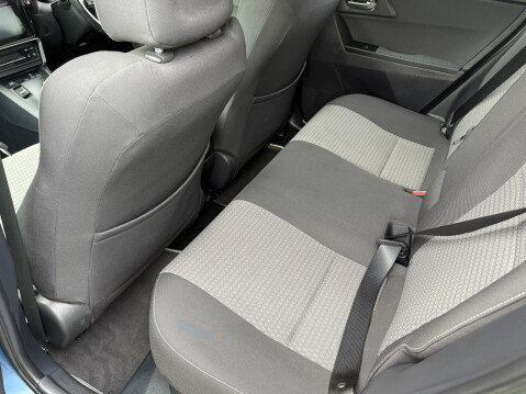 Toyota Auris VVT-I DESIGN HEV AUTO 48