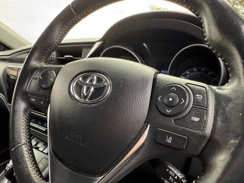 Toyota Auris VVT-I DESIGN HEV AUTO 29