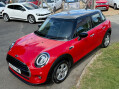 Mini Hatch COOPER CLASSIC 5 DOOR WITH SAT NAV & PARKING SENSORS 31