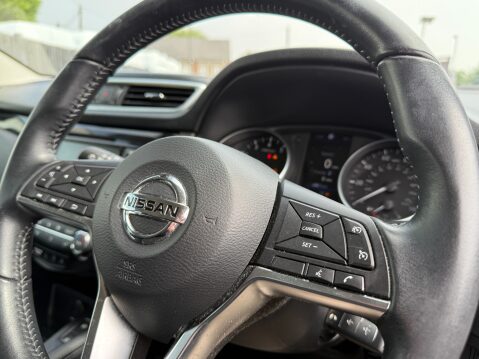 Nissan Qashqai DIG-T ACENTA PREMIUM ONLY 15000 MILES 16