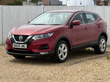Nissan Qashqai DIG-T ACENTA PREMIUM ONLY 15000 MILES