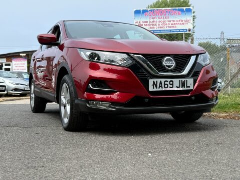 Nissan Qashqai DIG-T ACENTA PREMIUM ONLY 15000 MILES 37