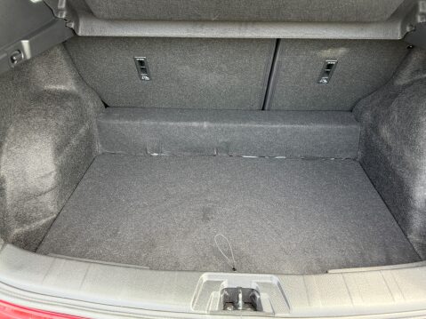 Nissan Qashqai DIG-T ACENTA PREMIUM ONLY 15000 MILES 46