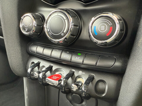 Mini Hatch COOPER 33