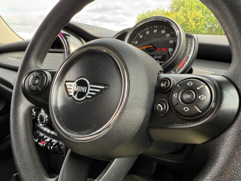 Mini Hatch COOPER 27