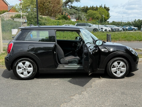 Mini Hatch COOPER 5