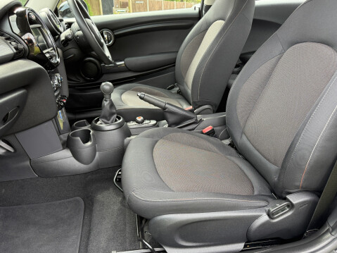 Mini Hatch COOPER 21