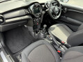 Mini Hatch COOPER 17