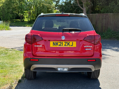 Suzuki Vitara SZ-T BOOSTERJET MHEV 7