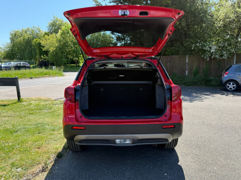 Suzuki Vitara SZ-T BOOSTERJET MHEV 51