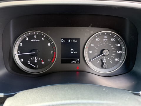 Hyundai TUCSON T-GDI SE NAV AUTO 13