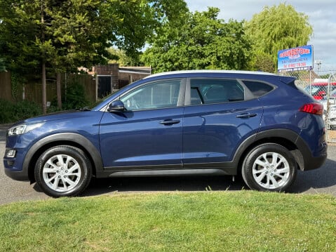 Hyundai TUCSON T-GDI SE NAV AUTO 9