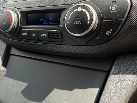 Hyundai i10 PREMIUM SE AUTO 25