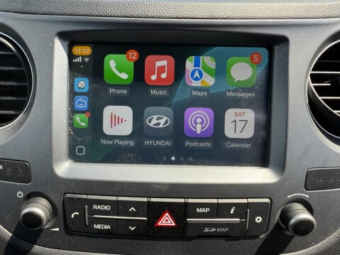 Hyundai i10 PREMIUM SE AUTO 19