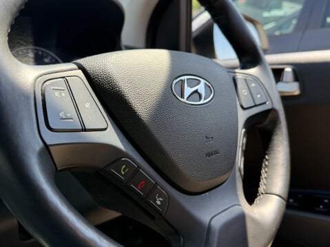 Hyundai i10 PREMIUM SE AUTO 36