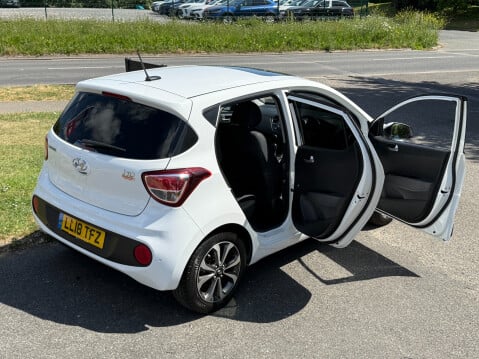 Hyundai i10 PREMIUM SE AUTO 35