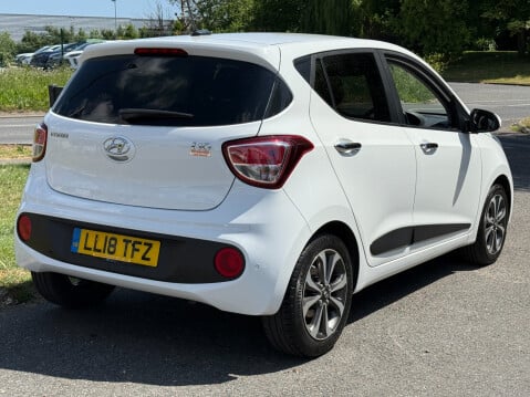 Hyundai i10 PREMIUM SE AUTO 22
