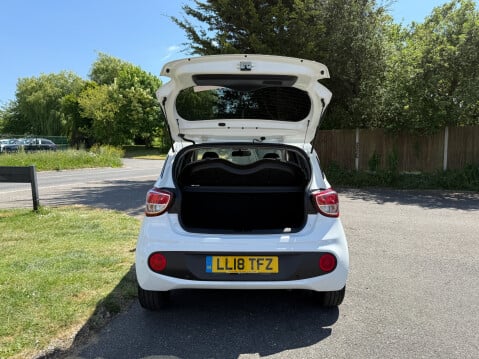 Hyundai i10 PREMIUM SE AUTO 53