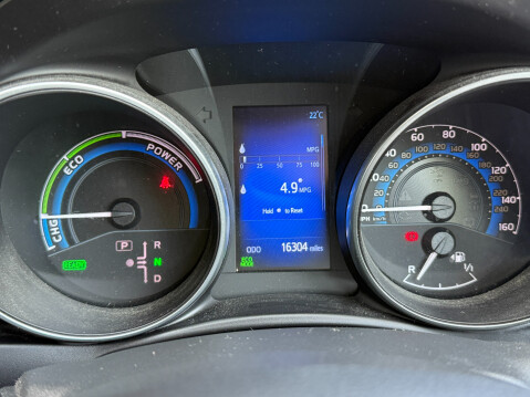 Toyota Auris VVT-I BUSINESS EDITION TSS 13