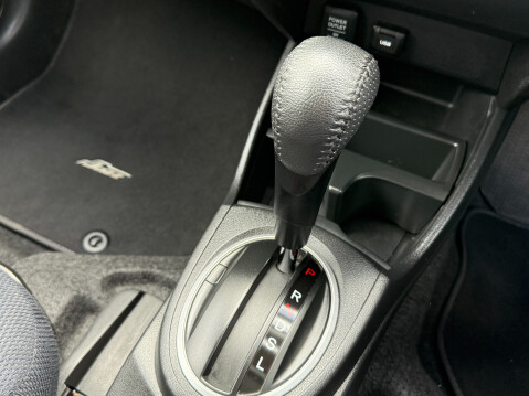 Honda Jazz I-VTEC ES PLUS AUTO 8