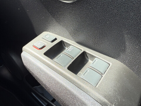 Honda Jazz I-VTEC ES PLUS AUTO 37