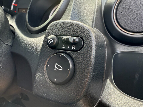 Honda Jazz I-VTEC ES PLUS AUTO 31
