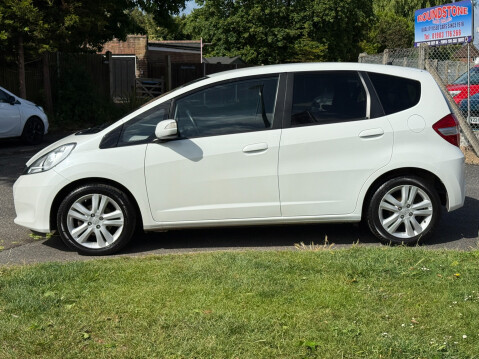 Honda Jazz I-VTEC ES PLUS AUTO 7