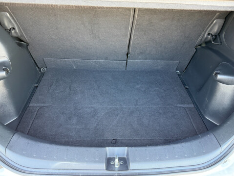 Honda Jazz I-VTEC ES PLUS AUTO 39