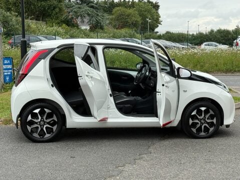 Toyota Aygo VVT-I X-TREND AUTO 5