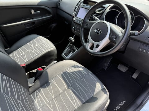 Kia Venga 3 NAV AUTOMATIC 10