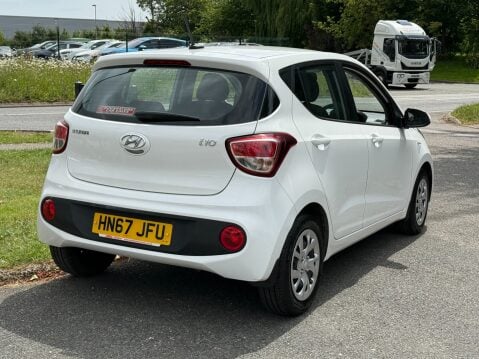 Hyundai i10 SE 24