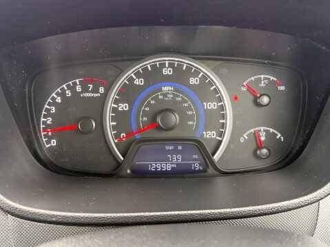Hyundai i10 SE 13