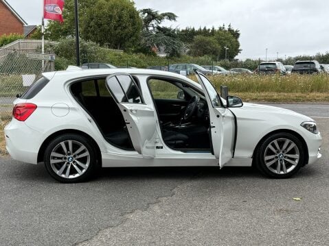 BMW 1 Series 118I SPORT NAV AUTO 5