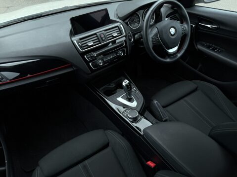 BMW 1 Series 118I SPORT NAV AUTO 29