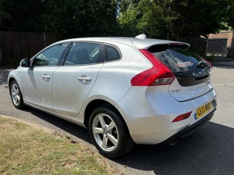 Volvo V40 T3 ES NAV 18,992 MILES 8