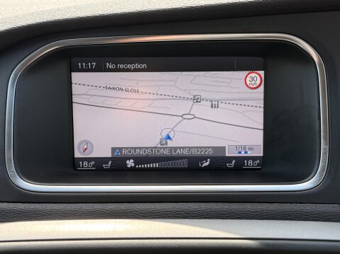 Volvo V40 T3 ES NAV 18,992 MILES 15