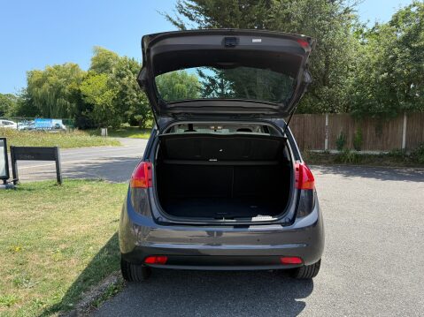 Kia Venga 3 AUTO 45