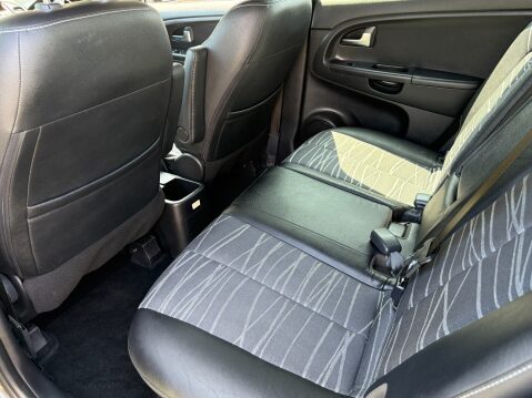 Kia Venga 3 AUTO 24