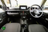 Suzuki Jimny SZ5 Automatic 6
