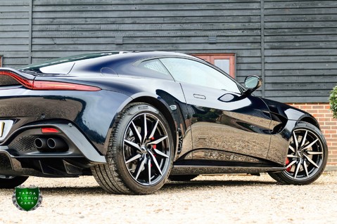 Aston Martin Vantage 4.0 V8 Auto 40
