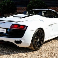 Audi R8 SPYDER 5.2 V10 QUATTRO R TRONIC 2