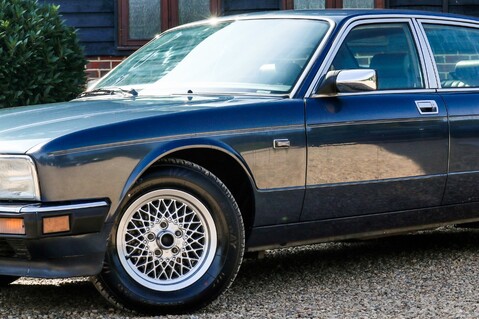 Jaguar Sovereign 4.0 AUTO 37