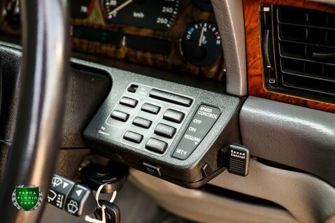 Jaguar Sovereign 4.0 AUTO 20