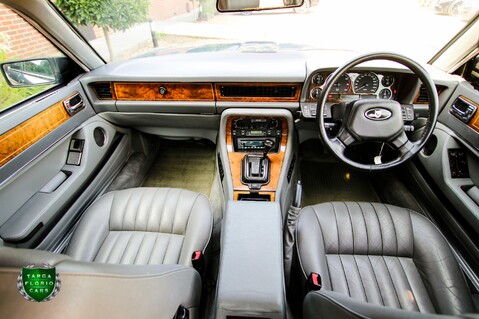 Jaguar Sovereign 4.0 AUTO 8