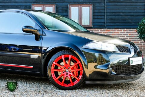 Renault Megane RENAULTSPORT F1 TEAM R26.R 34