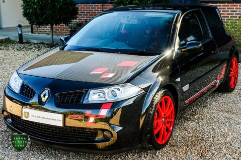 Renault Megane RENAULTSPORT F1 TEAM R26.R 42