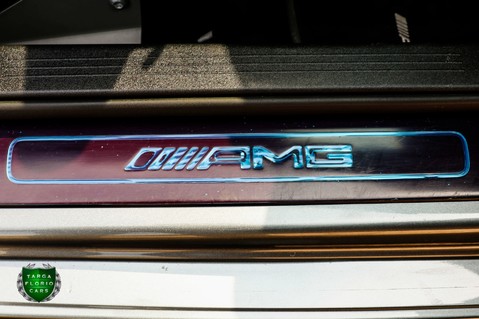 Mercedes-Benz Amg GT R 4.0 V8 Auto 29